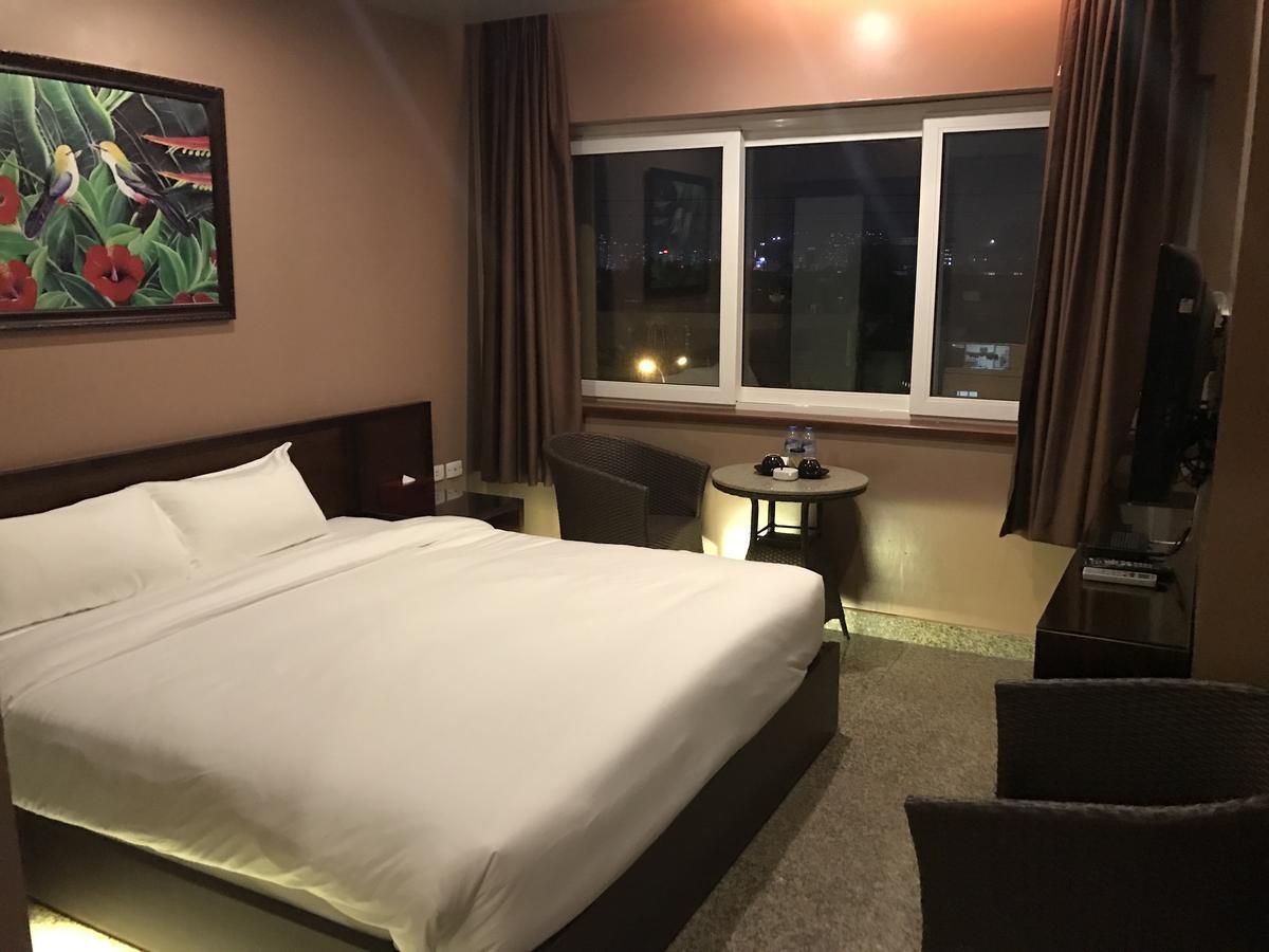 L Hotel Ханой Екстериор снимка